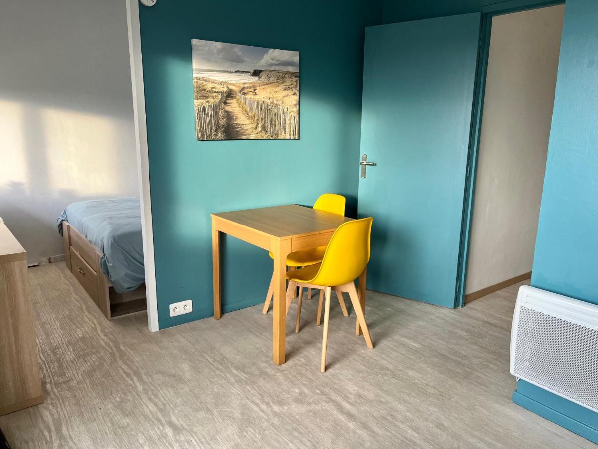 Ferienwohnung Studio Avec Chambre - Balcon Et A 20M De La Mer Courseulles-sur-Mer Exterior foto